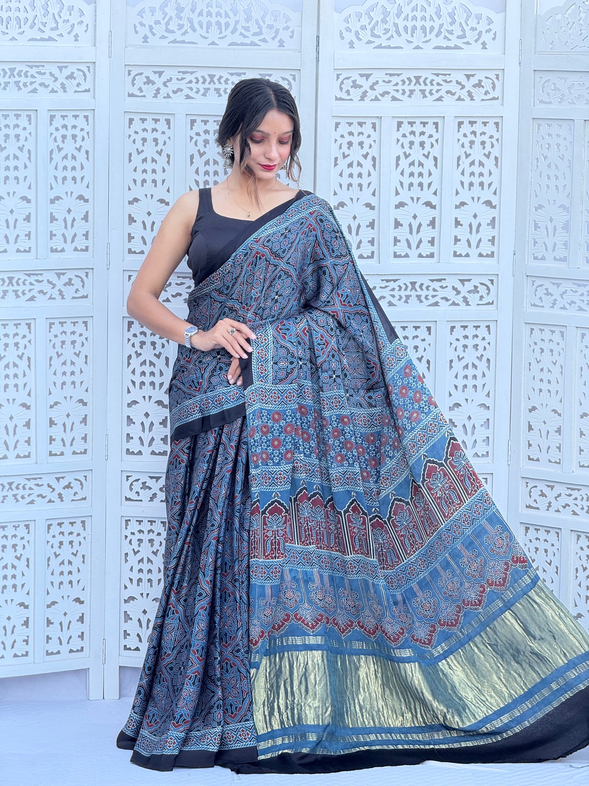 Ajrakh Modal Silk Tissu Pallu Saree