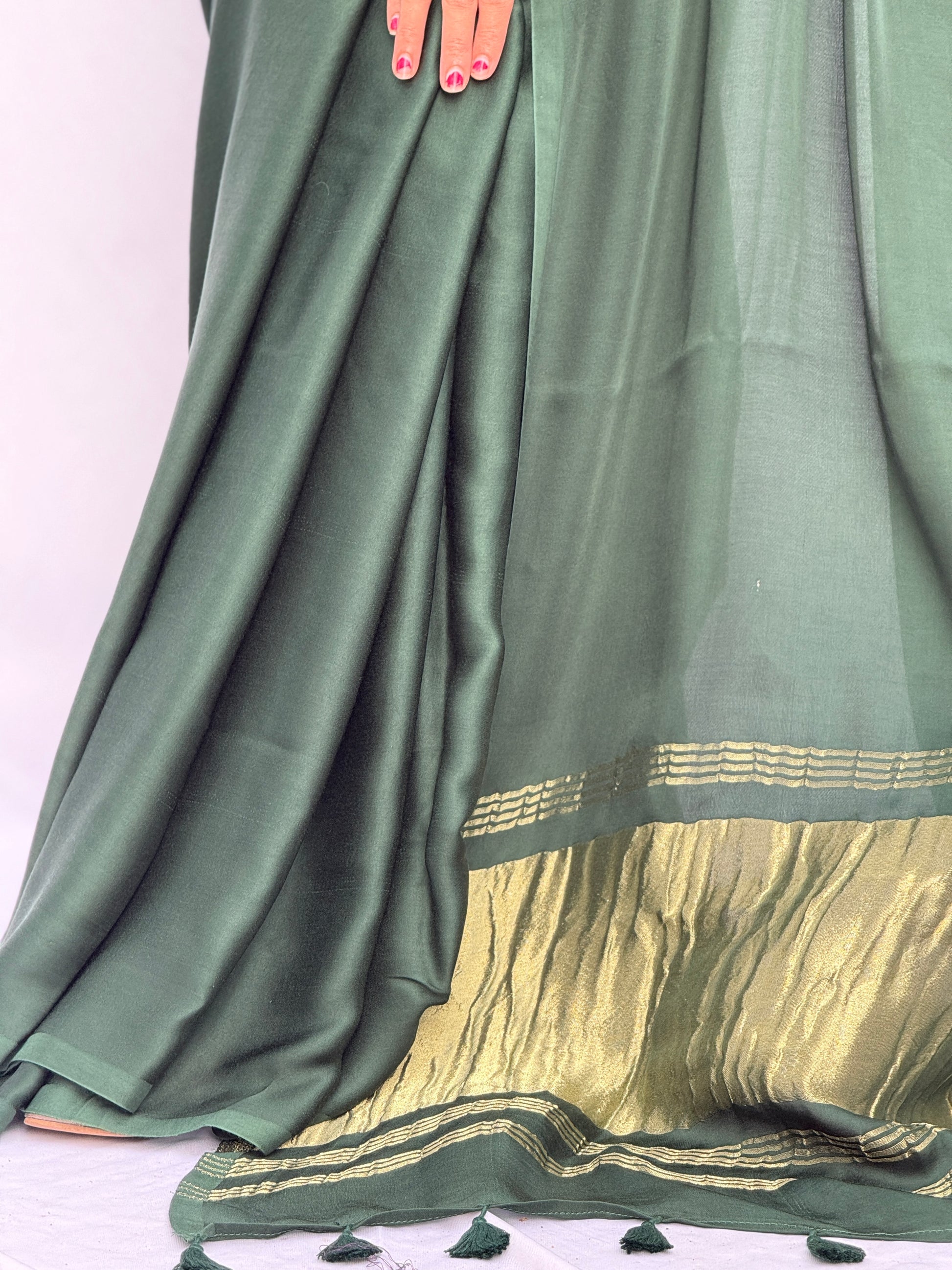 Plain Modal Silk Tissu Pallu Saree - Dark Green